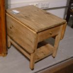 317 1341 DROP-LEAF TABLE